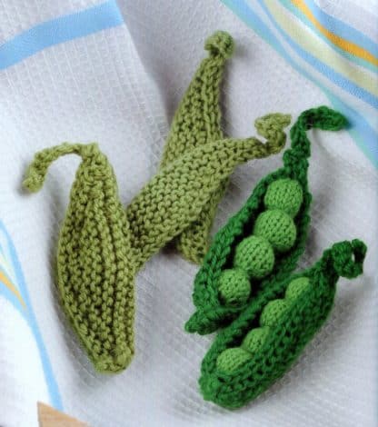 100 Little Knitted Gifts to Make - Image 22