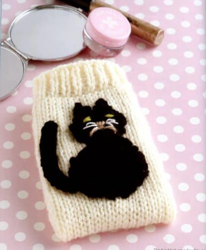 100 Little Knitted Gifts to Make - Image 23