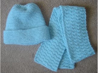 Easy Knit Hat and Scarf