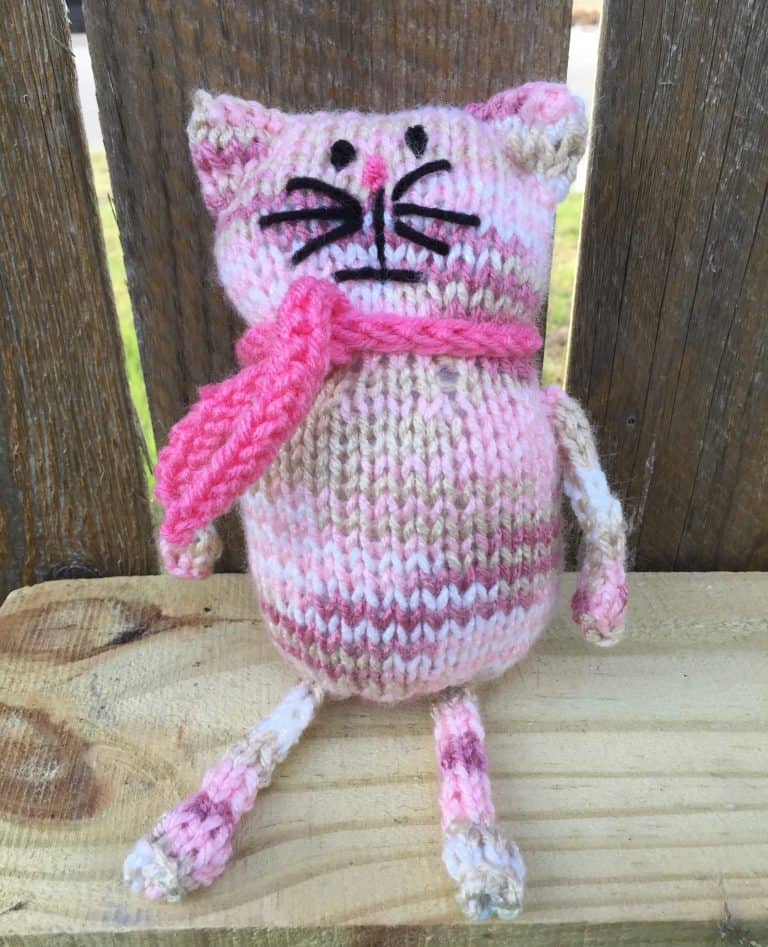 Kitty Shelf Sitter — Frugal Knitting Haus