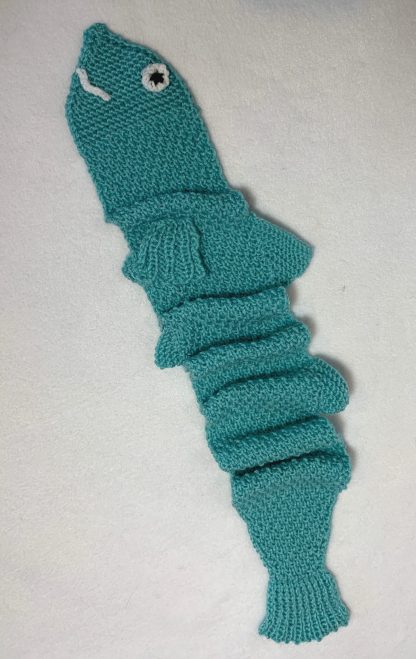 Ferdy the Fish Scarf - Knitting ePattern - Image 4