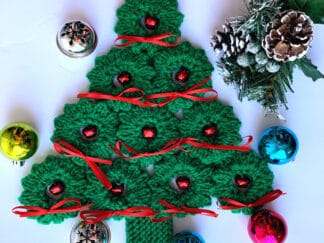 Holiday Hanging Wreath Tree