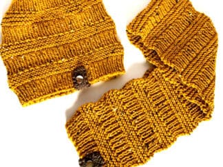 Fashionable Hat and Scarf Set